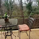 Walkable To Sanford Stadium Or Downtown
